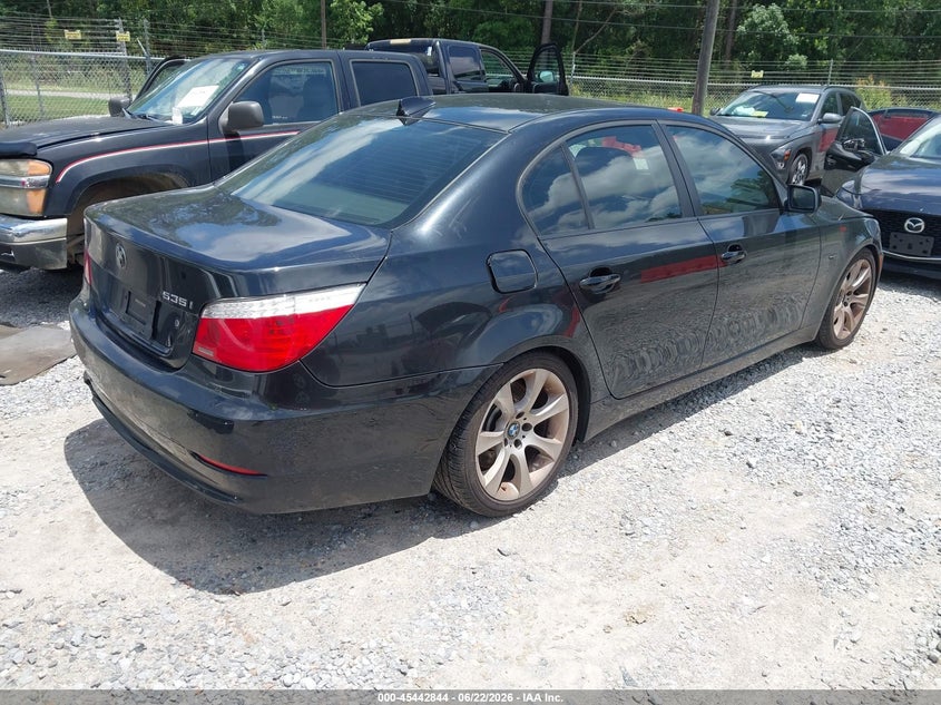 2008 BMW 5 series VIN WBANW13538CZ78646 IAAI salvage auction — WATER/FLOOD, Salvage (Mississippi), sold $300 on 2026-07-17 (photo 4)