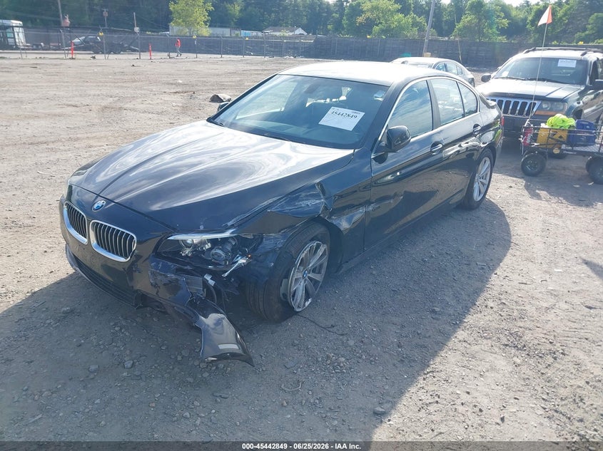 2015 BMW 5er VIN WBA5A7C50FD627704 IAAI salvage auction — LEFT FRONT, Clear (Massachusetts), sold $3,225 on 2026-07-10 (photo 2)