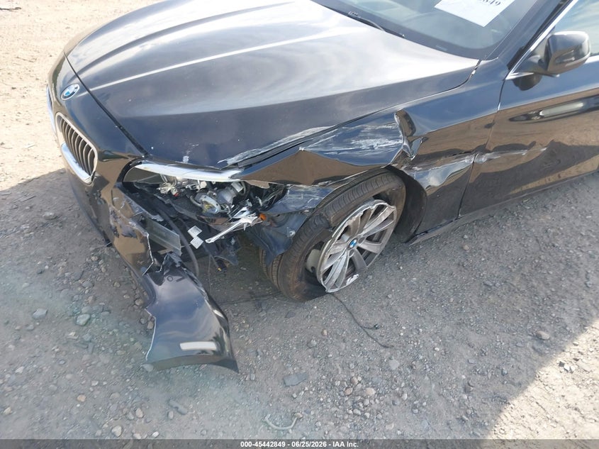 2015 BMW 5er VIN WBA5A7C50FD627704 IAAI salvage auction — LEFT FRONT, Clear (Massachusetts), sold $3,225 on 2026-07-10 (photo 6)