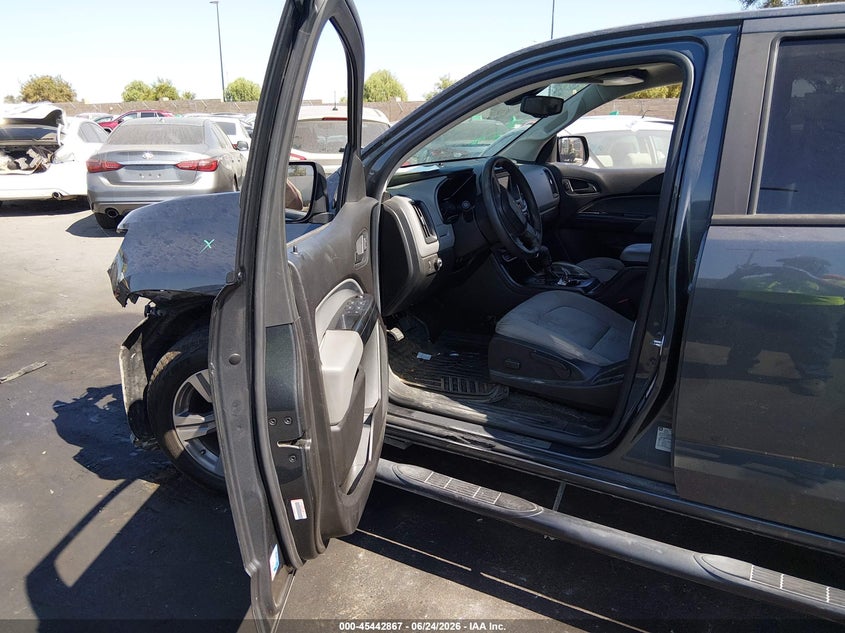 2017 Chevrolet Colorado VIN 1GCGSBENXH1302832 IAAI salvage auction — FRONT END, Salvage Title, sold $3,050 on 2026-08-02 (photo 5)