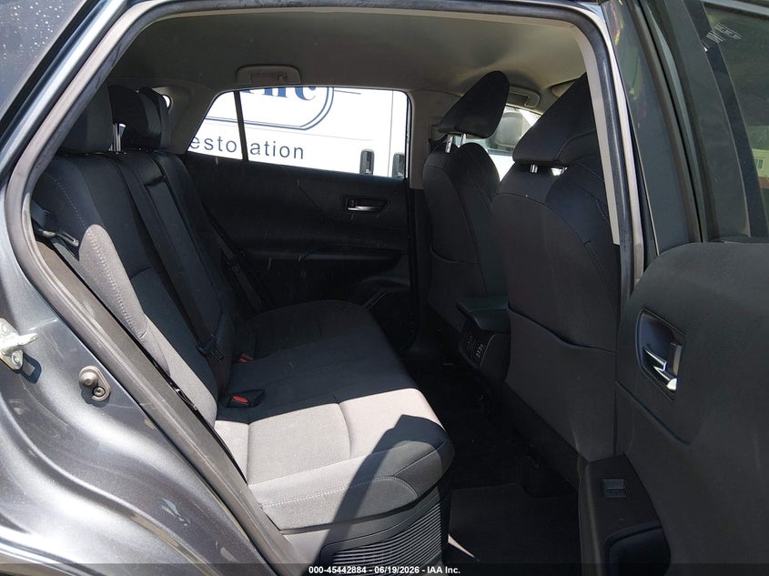 2022 Toyota Venza VIN JTEAAAAH0NJ117814 IAAI salvage auction — REAR END, Salvage Title, sold $12,800 on 2026-07-30 (photo 8)