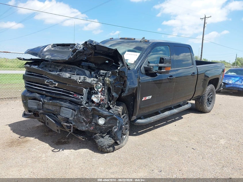 2019 Chevrolet Silverado VIN 1GC1KTEYXKF113307 IAAI salvage auction — FRONT END, Salvage (Texas), sold $4,050 on 2026-07-10 (photo 2)