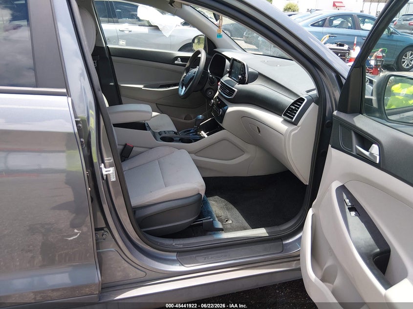 2019 Hyundai Tucson VIN KM8J23A45KU884560 IAAI salvage auction — FRONT END, Rebuildable (Florida), sold $1,550 on 2026-07-28 (photo 5)
