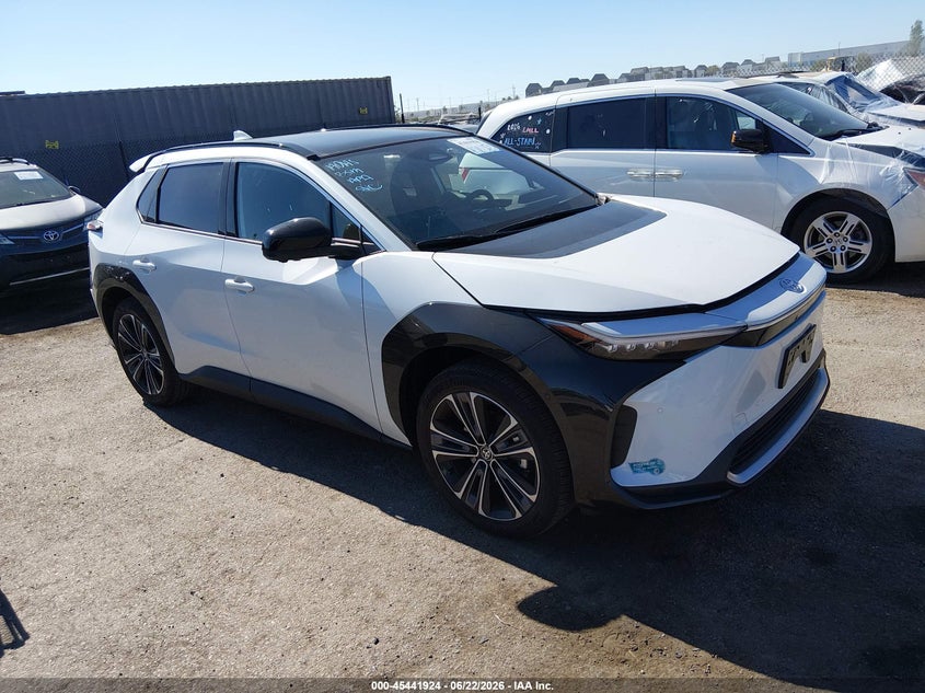 2025 Toyota Bz4x VIN JTMAAAAA7SA057761 — IAAI salvage auction photo