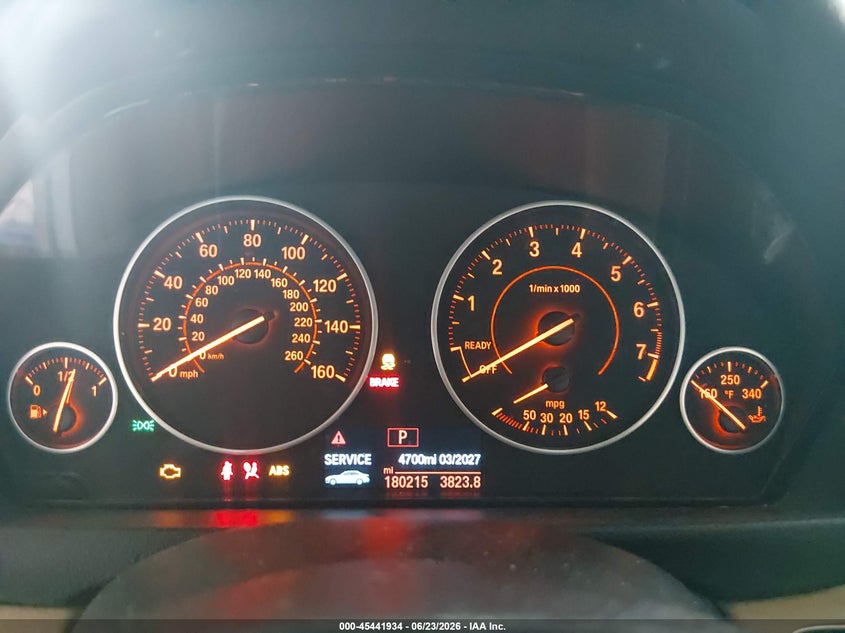 2016 BMW 3er VIN WBA8E9G53GNT44085 IAAI salvage auction — FRONT & REAR, Clear (Tennessee), sold $25 on 2026-07-29 (photo 7)