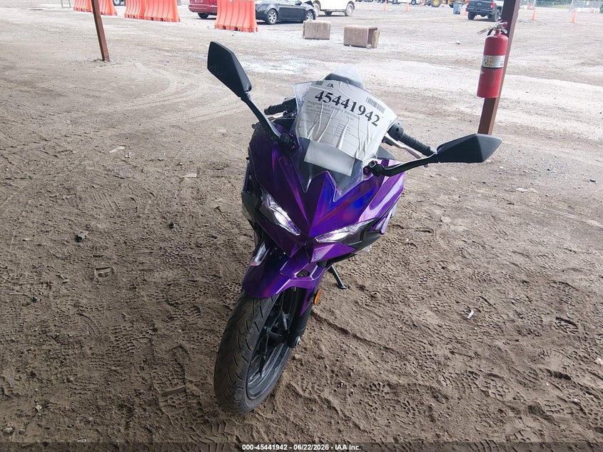 2025 Kawasaki VIN ML5EXGH15SDA62090 IAAI salvage auction — RIGHT SIDE, Salvage Title, sold $25 on 2026-07-29 (photo 5)