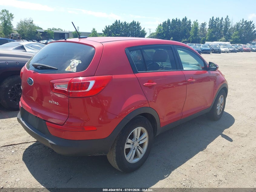 2011 Kia Sportage VIN KNDPB3A21B7143754 IAAI salvage auction — VANDALISM, Salvage (Idaho), sold $625 on 2026-07-21 (photo 4)