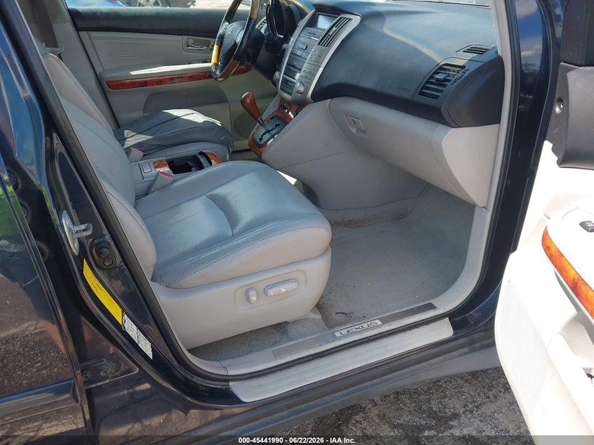 2005 Lexus Rx 330 VIN 2T2HA31U65C046248 IAAI salvage auction — NORMAL WEAR, Clear (Illinois), sold $900 on 2026-07-20 (photo 5)