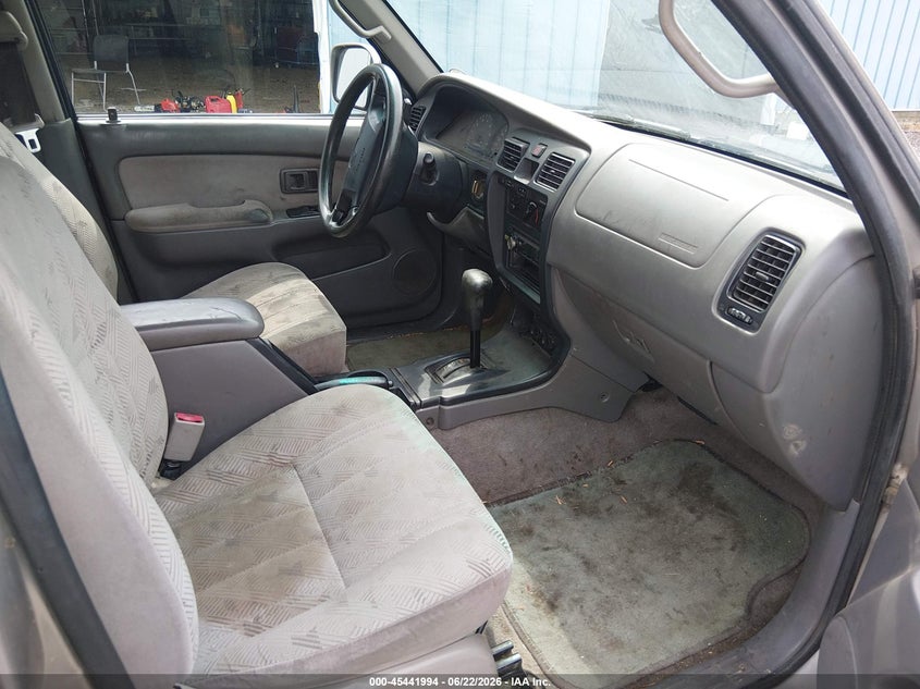 2001 Toyota 4runner VIN JT3GN86R110207586 IAAI salvage auction — NORMAL WEAR, Original (Kentucky), sold $375 on 2026-07-29 (photo 5)