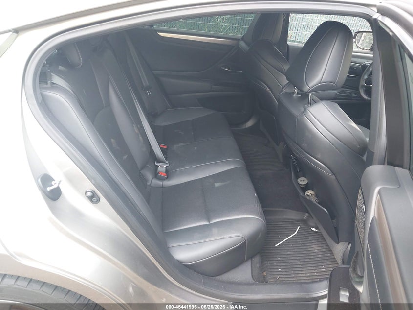 2020 Lexus ES VIN 58AGZ1B14LU069632 IAAI salvage auction — FRONT END, Salvage (Virginia), sold $7,400 on 2026-07-25 (photo 8)