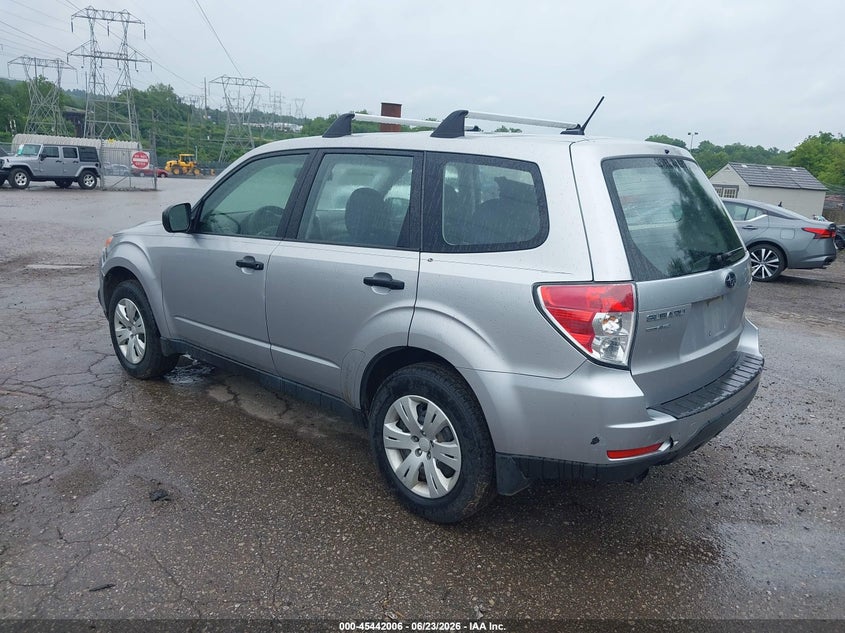 2013 Subaru Forester VIN JF2SHAAC9DH414242 IAAI salvage auction — NORMAL WEAR, Clear (Pennsylvania), sold $675 on 2026-07-31 (photo 3)