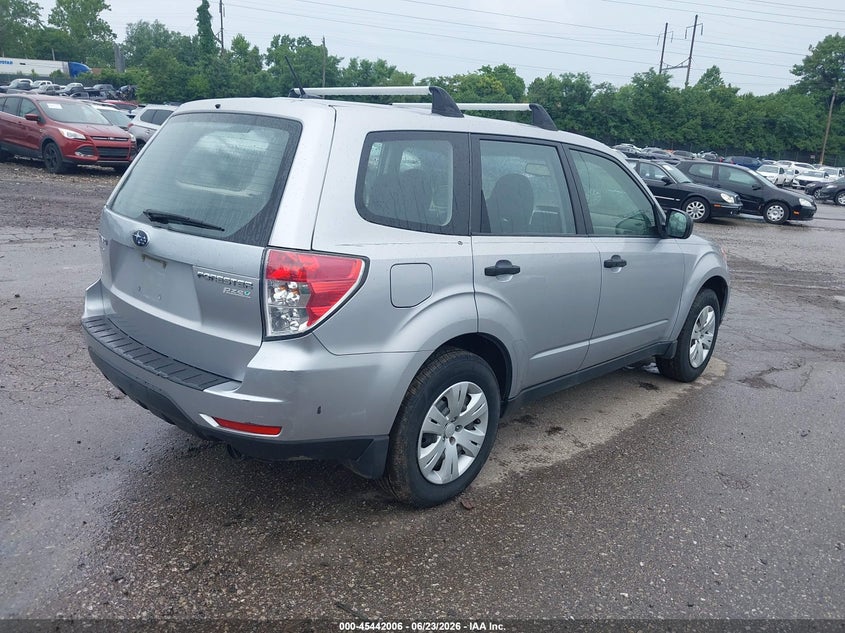 2013 Subaru Forester VIN JF2SHAAC9DH414242 IAAI salvage auction — NORMAL WEAR, Clear (Pennsylvania), sold $675 on 2026-07-31 (photo 4)