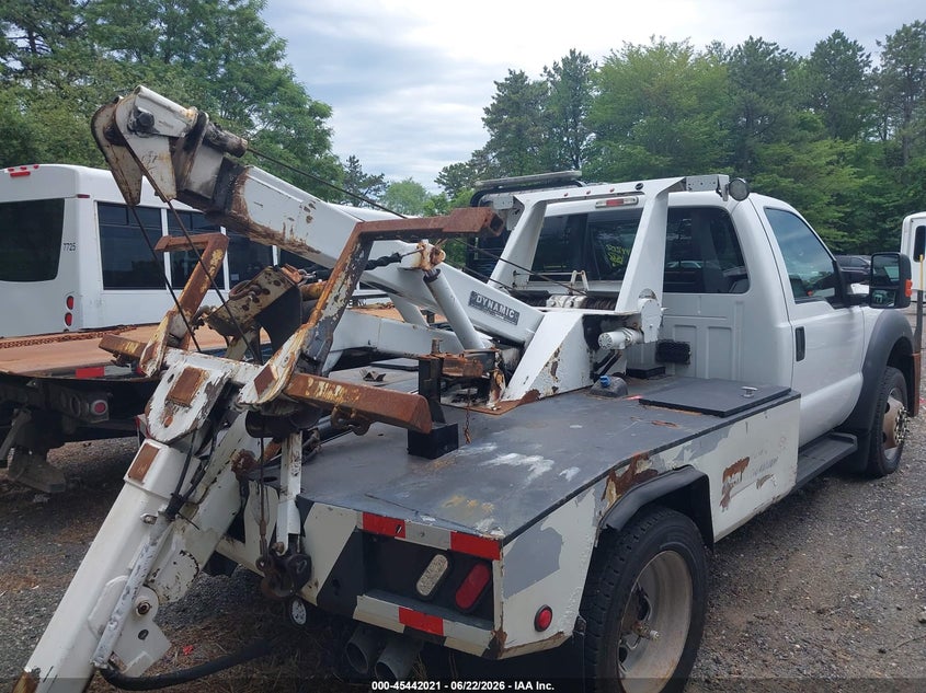 2014 Ford F550 VIN 1FDUF5HT2EEB42724 IAAI salvage auction — NORMAL WEAR, Clear (New York), sold $18,600 on 2026-07-07 (photo 4)