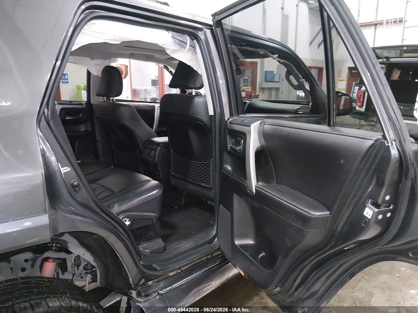 2017 Toyota 4runner VIN JTEBU5JR9H5412824 IAAI salvage auction — LEFT FRONT, Salvage (Idaho), sold $7,750 on 2026-07-17 (photo 8)