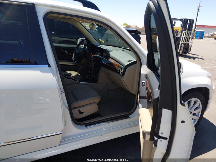 2012 Mercedes-benz Glk-klasse VIN WDCGG8HB6CF877019 IAAI salvage auction — REAR END, Salvage (Arizona), sold $2,075 on 2026-07-14 (photo 5)