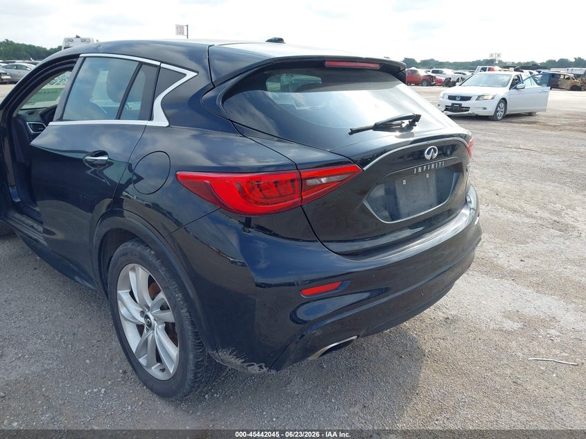 2017 Infiniti Qx30 VIN SJKCH5CP4HA035252 IAAI salvage auction — NORMAL WEAR, Original (Texas), sold $1,750 on 2026-07-21 (photo 6)