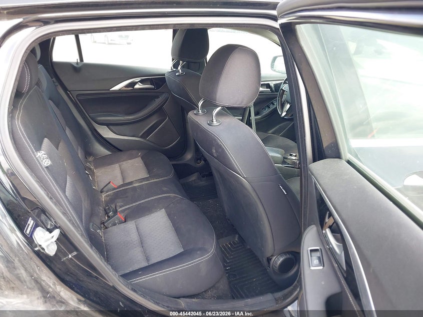 2017 Infiniti Qx30 VIN SJKCH5CP4HA035252 IAAI salvage auction — NORMAL WEAR, Original (Texas), sold $1,750 on 2026-07-21 (photo 8)