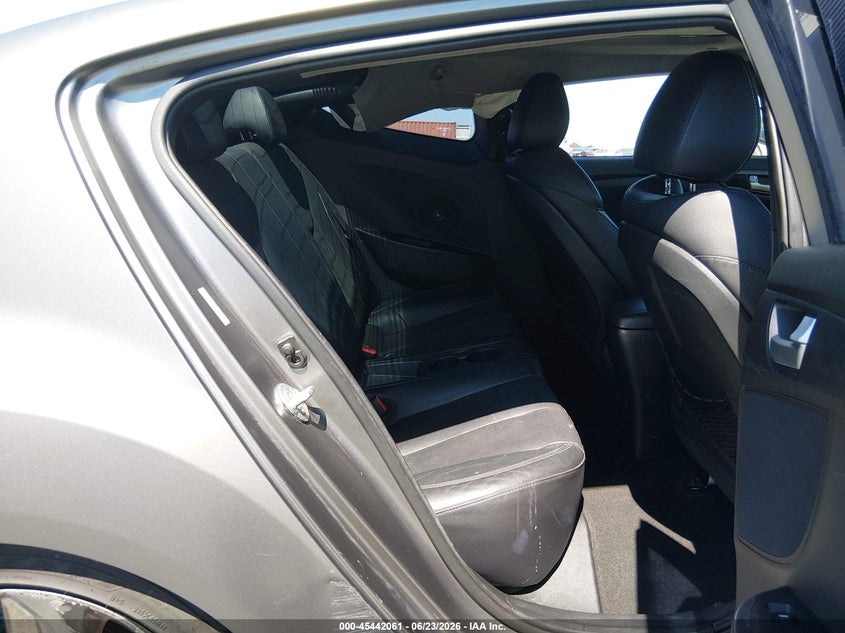 2015 Hyundai Veloster VIN KMHTC6AE5FU224654 IAAI salvage auction — FRONT END, Salvage (Missouri), sold $25 on 2026-07-28 (photo 8)