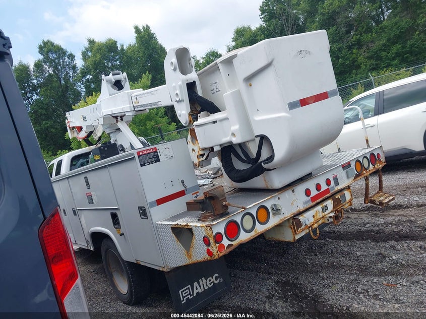 2013 Ford F-550 chassis VIN 1FD0X5GY3DEB89154 IAAI salvage auction — REPOSSESSION, Clear (North Carolina), sold $15,000 on 2026-07-17 (photo 3)