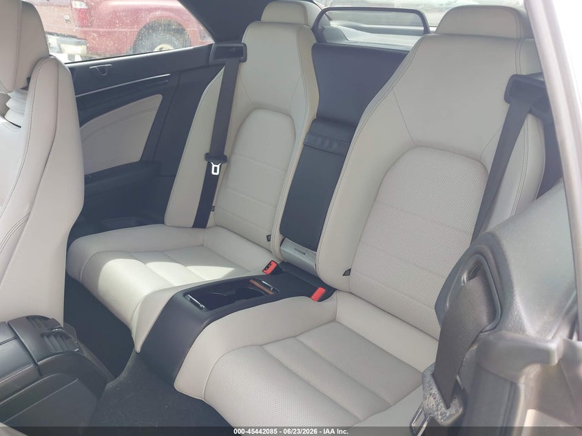2014 Mercedes-benz E-klasse VIN WDDKK5KF3EF261926 IAAI salvage auction — VANDALISM, Original (Texas), sold $6,400 on 2026-07-30 (photo 8)
