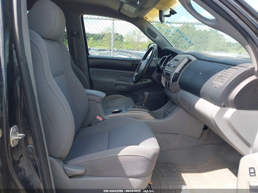 2006 Toyota Tacoma VIN 5TELU42N86Z222778 IAAI salvage auction — HAIL, Salvage (Iowa), sold $4,650 on 2026-07-14 (photo 5)