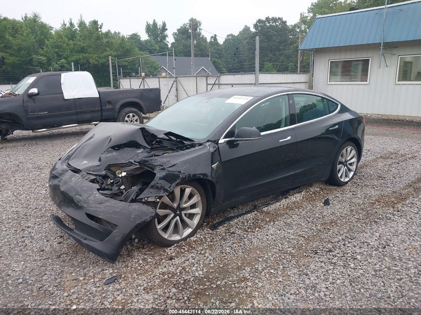 2018 Tesla Model 3 VIN 5YJ3E1EBXJF186681 IAAI salvage auction — LEFT FRONT, Wait Title, sold $2,850 on 2026-08-30 (photo 2)