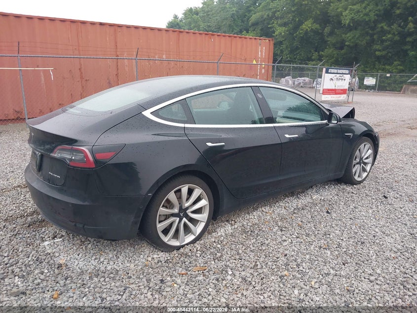 2018 Tesla Model 3 VIN 5YJ3E1EBXJF186681 IAAI salvage auction — LEFT FRONT, Wait Title, sold $2,850 on 2026-08-30 (photo 4)