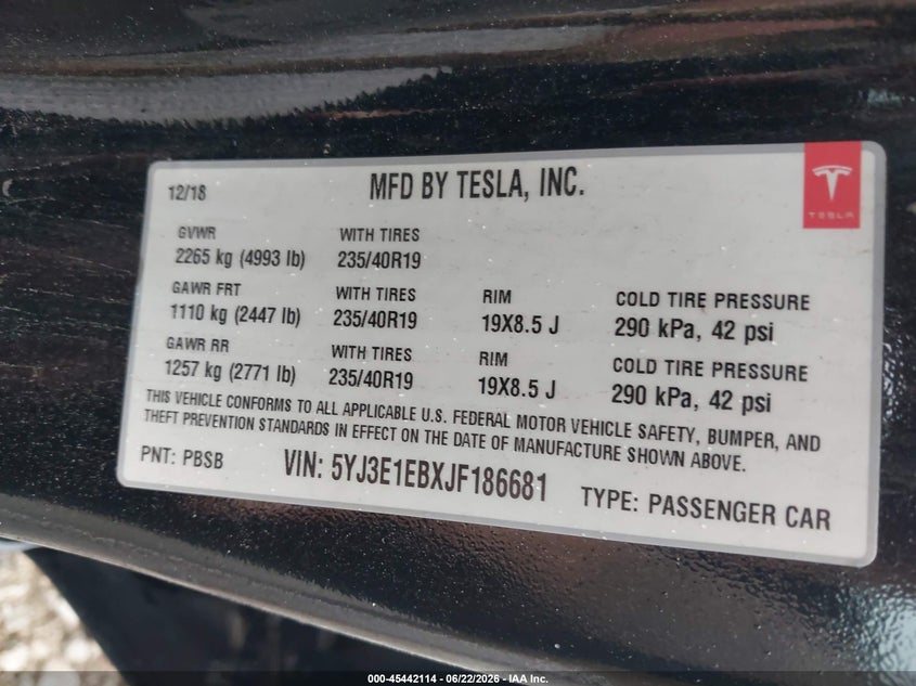 2018 Tesla Model 3 VIN 5YJ3E1EBXJF186681 IAAI salvage auction — LEFT FRONT, Wait Title, sold $2,850 on 2026-08-30 (photo 9)