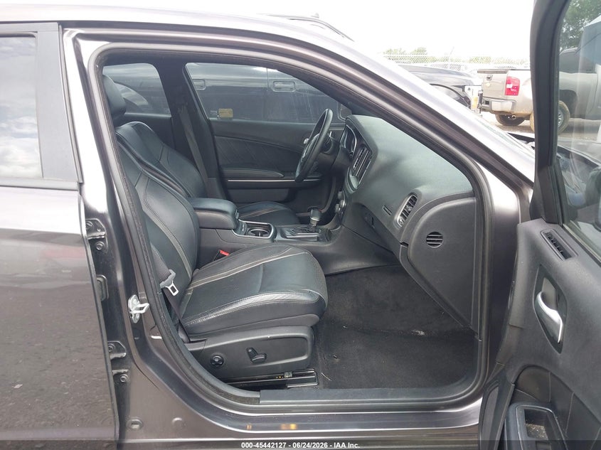 2015 Dodge Charger VIN 2C3CDXHG4FH852615 IAAI salvage auction — REAR END, Salvage Title, sold $3,650 on 2026-07-26 (photo 5)