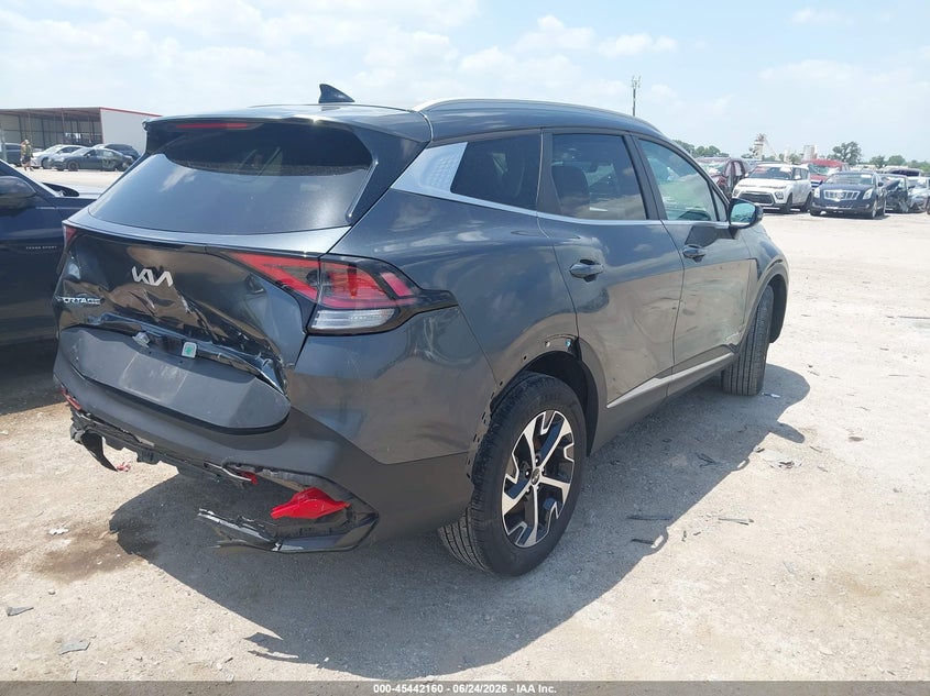 2023 Kia Sportage VIN KNDPVCAG5P7077705 IAAI salvage auction — REAR END, Salvage (Texas), sold $12,000 on 2026-07-21 (photo 4)