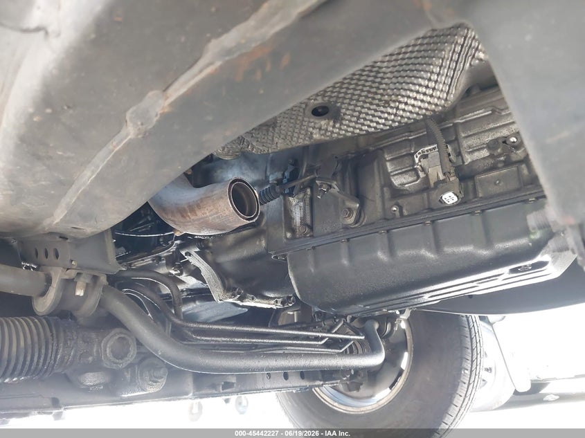 2005 Toyota Tundra VIN 5TBRT34145S465316 IAAI salvage auction — UNDERCARRIAGE, Salvage (California), sold $1,800 on 2026-07-29 (photo 6)
