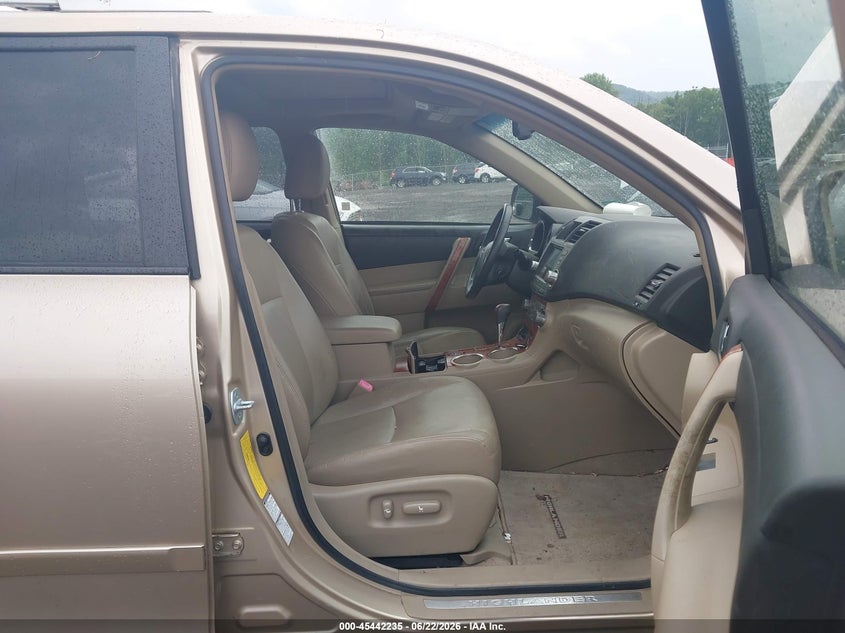 2008 Toyota Highlander VIN JTEES42A182023988 IAAI salvage auction — NORMAL WEAR, Clear (New Jersey), sold $1,400 on 2026-07-16 (photo 5)