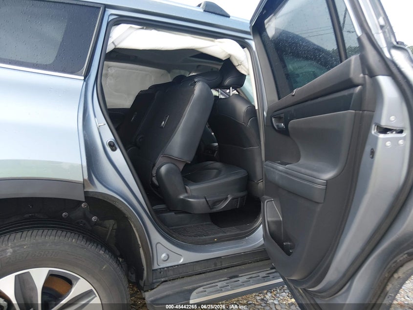 2021 Toyota Highlander VIN 5TDGZRAH2MS085276 IAAI salvage auction — LEFT SIDE, Salvage Title, sold $6,300 on 2026-07-31 (photo 8)
