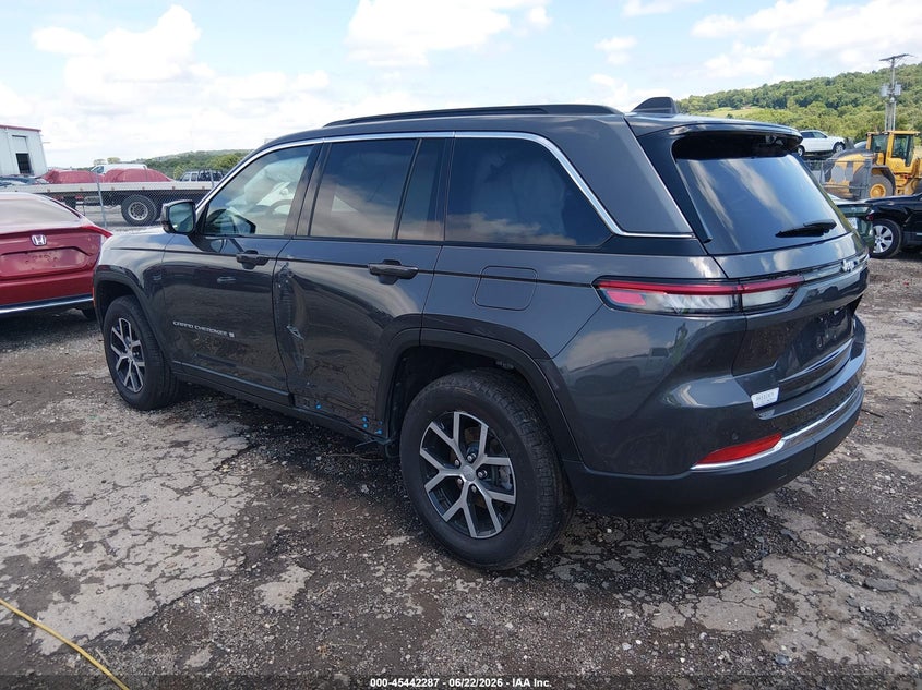 2024 Jeep Grand cherokee VIN 1C4RJGBG0R8615430 IAAI salvage auction — SIDE, Wait Title, sold $8,250 on 2026-10-09 (photo 3)
