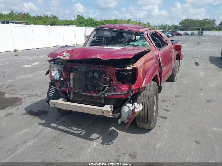 2008 Toyota Tacoma VIN 5TETU62N78Z563684 IAAI salvage auction — ROLLOVER, Rebuildable (Florida), sold $2,400 on 2026-07-20 (photo 2)