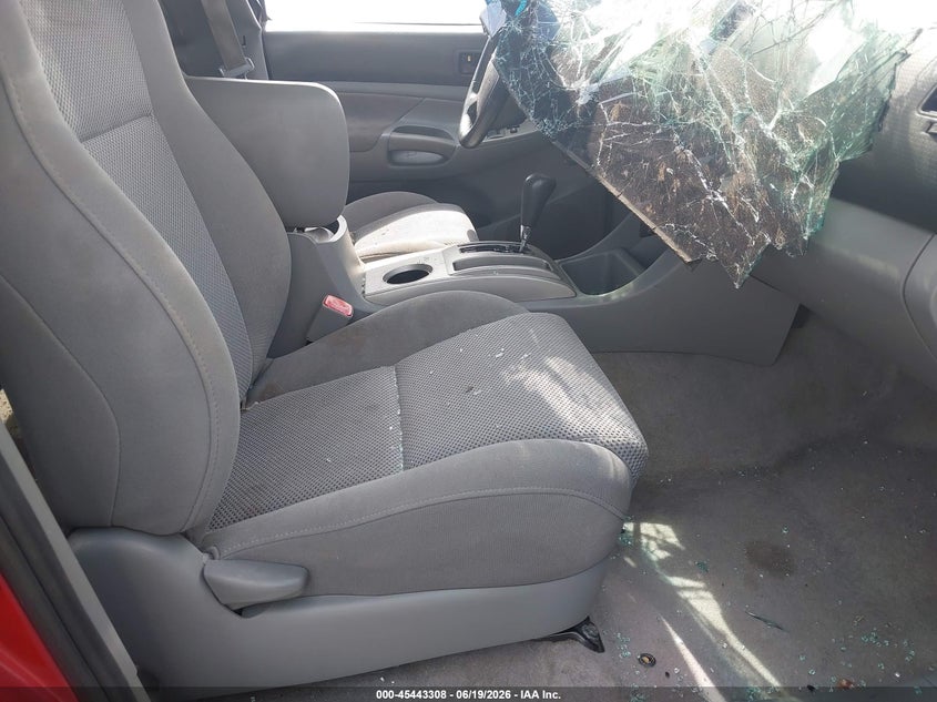 2008 Toyota Tacoma VIN 5TETU62N78Z563684 IAAI salvage auction — ROLLOVER, Rebuildable (Florida), sold $2,400 on 2026-07-20 (photo 5)