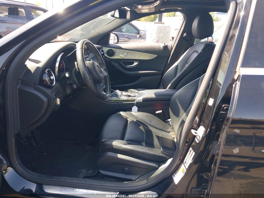 2018 Mercedes-benz C-klasse VIN 55SWF4JB8JU263080 IAAI salvage auction — RIGHT FRONT, Salvage Title, sold $5,400 on 2026-07-24 (photo 5)