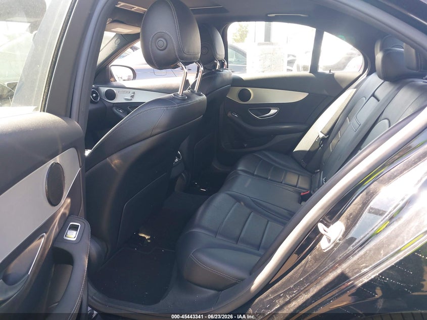 2018 Mercedes-benz C-klasse VIN 55SWF4JB8JU263080 IAAI salvage auction — RIGHT FRONT, Salvage Title, sold $5,400 on 2026-07-24 (photo 8)