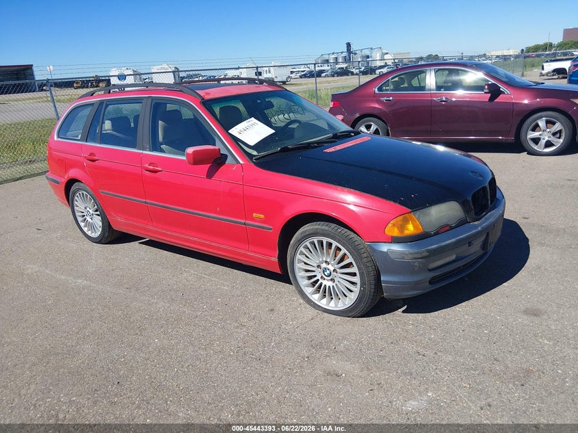 2001 BMW 3 series VIN WBAAW33411EN80623 IAAI salvage auction — NORMAL WEAR, Clear (Minnesota), sold $250 on 2026-07-29 (photo 1)