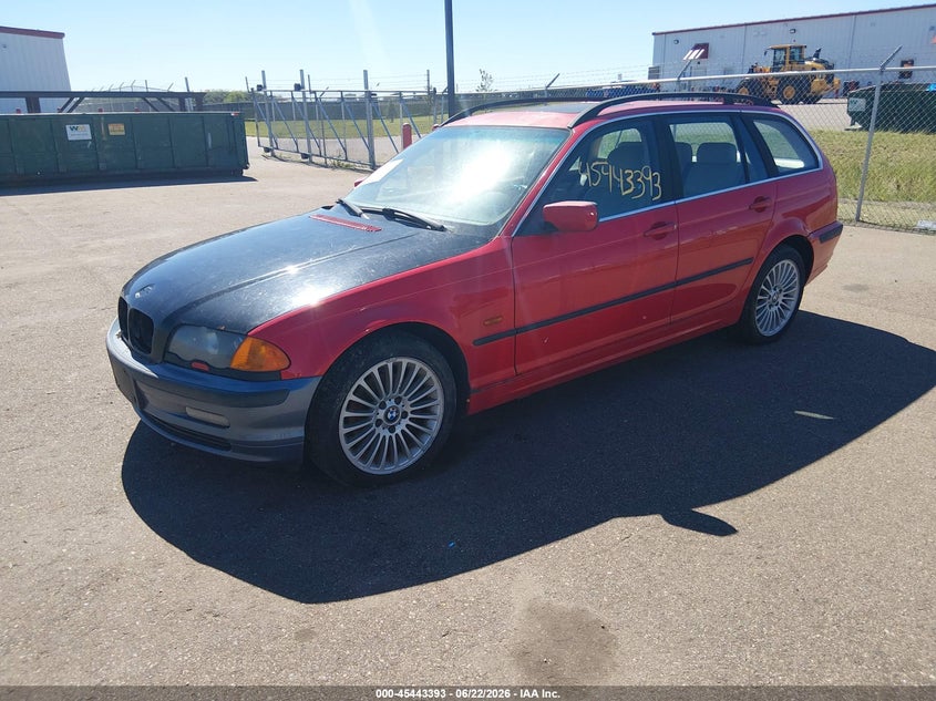 2001 BMW 3 series VIN WBAAW33411EN80623 IAAI salvage auction — NORMAL WEAR, Clear (Minnesota), sold $250 on 2026-07-29 (photo 2)