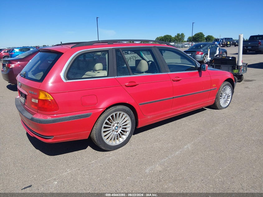 2001 BMW 3 series VIN WBAAW33411EN80623 IAAI salvage auction — NORMAL WEAR, Clear (Minnesota), sold $250 on 2026-07-29 (photo 4)