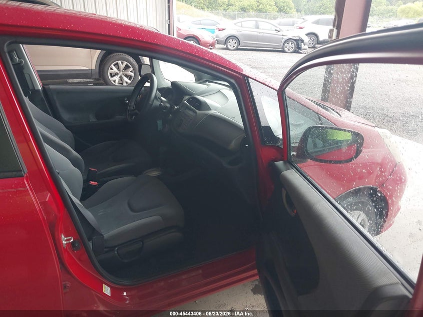 2010 Honda Fit VIN JHMGE8H25AC016780 IAAI salvage auction — REAR END, Salvage - Greater Than 75% (Maryland), sold $1,450 on 2026-07-13 (photo 5)