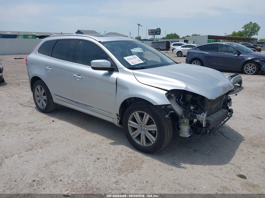 2017 Volvo Xc60 VIN YV440MDU7H2103290 IAAI salvage auction — NORMAL WEAR, Original (Texas), sold $3,300 on 2026-07-08 (photo 1)