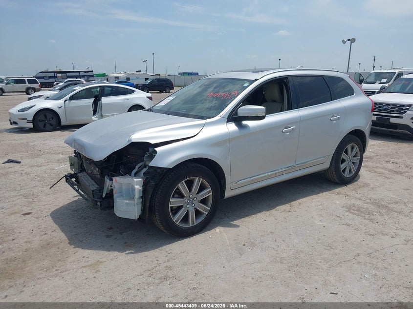 2017 Volvo Xc60 VIN YV440MDU7H2103290 IAAI salvage auction — NORMAL WEAR, Original (Texas), sold $3,300 on 2026-07-08 (photo 2)