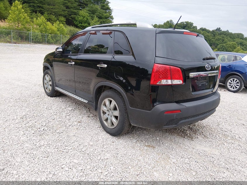 2013 Kia Sorento VIN 5XYKT3A63DG355412 IAAI salvage auction — ENGINE DAMAGE, Salvage Title, sold $600 on 2026-07-14 (photo 3)