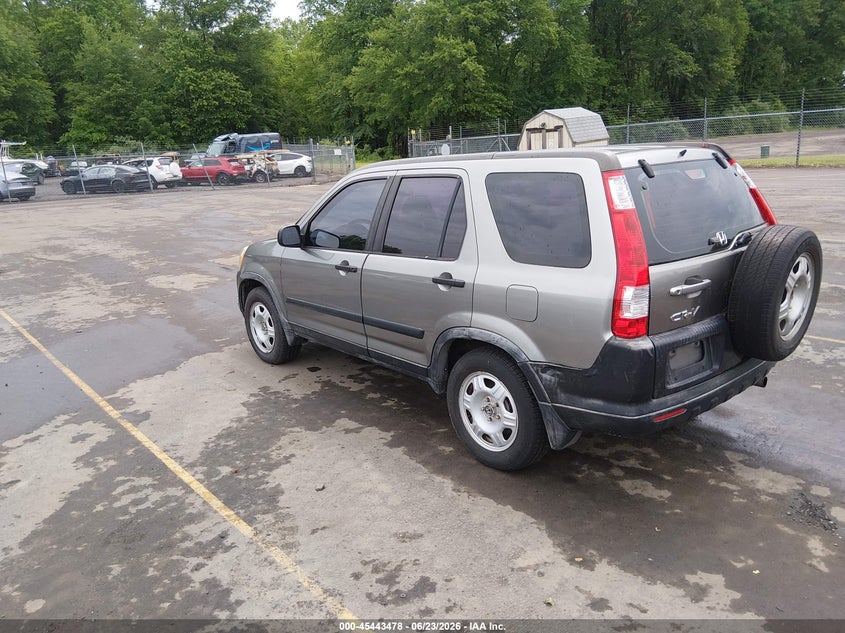 2006 Honda Cr-v VIN JHLRD68576C016088 IAAI salvage auction — NORMAL WEAR, Clear (Connecticut), sold $725 on 2026-07-09 (photo 3)
