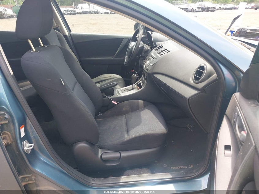 2011 Mazda 3 VIN JM1BL1UG9B1477262 IAAI salvage auction — NORMAL WEAR, Clear (New Jersey), sold $950 on 2026-07-29 (photo 5)