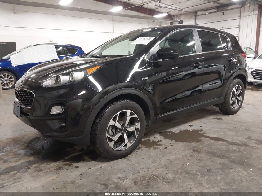 2022 Kia Sportage VIN KNDPMCAC2N7947018 IAAI salvage auction — HAIL, Salvage (Iowa), sold $3,950 on 2026-07-28 (photo 2)