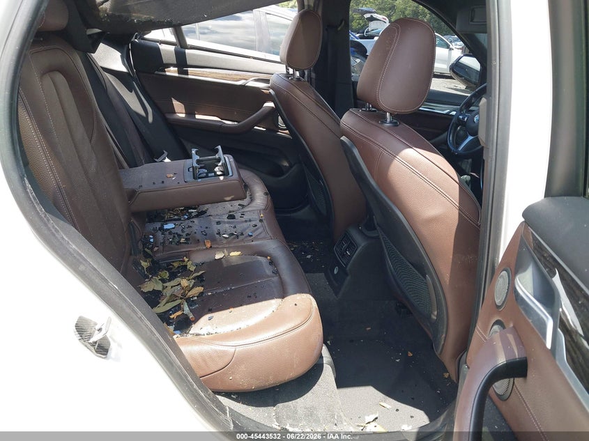 2018 BMW X1 VIN WBXHU7C37J5H41987 IAAI salvage auction — ROOF, Salvage Title, sold $25 on 2026-07-22 (photo 8)