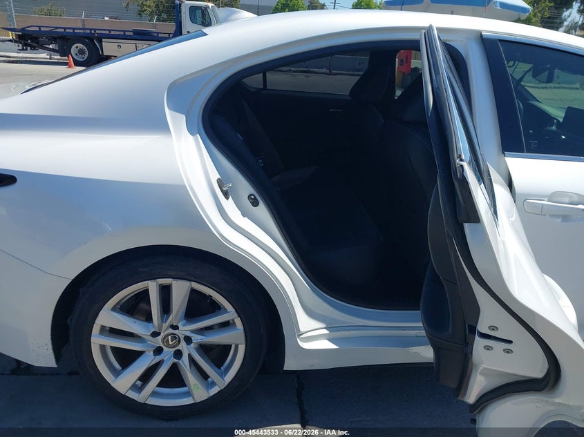2023 Lexus Is VIN JTHCA1D2XP5125532 IAAI salvage auction — THEFT, Salvage Title, sold $18,100 on 2026-07-29 (photo 8)
